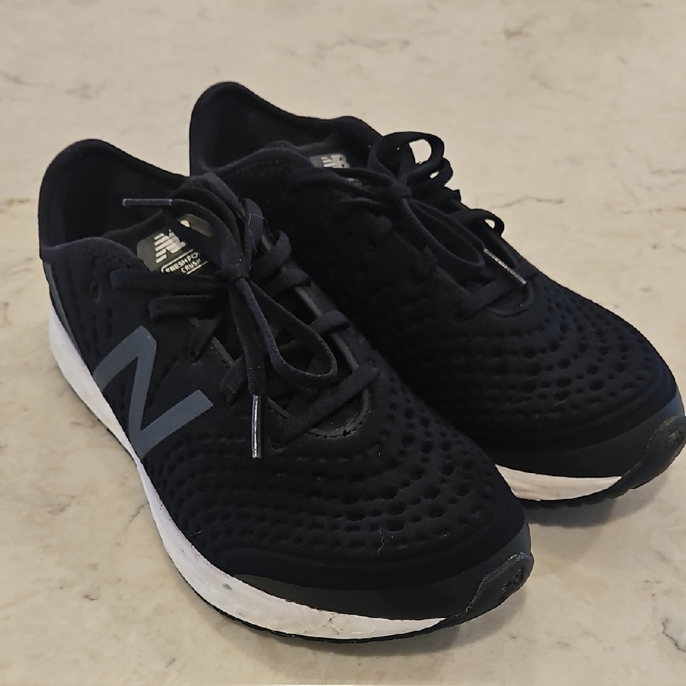 New Balance Women's Fresh Foam Crush Cross Trainer Shoes - Size 7 - Black